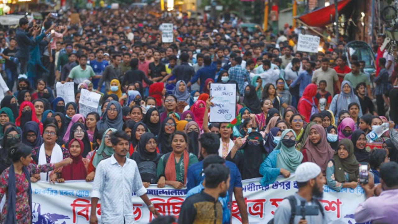 চট্টগ্রামে গণঅভ্যুত্থান