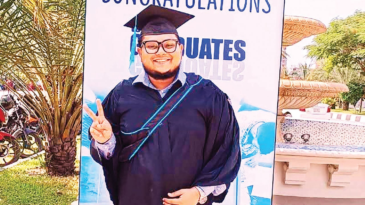 চাকরি, গবেষণা আর পড়াশোনা সব সামলে মাস্টার্সে সিজিপিএ ৪