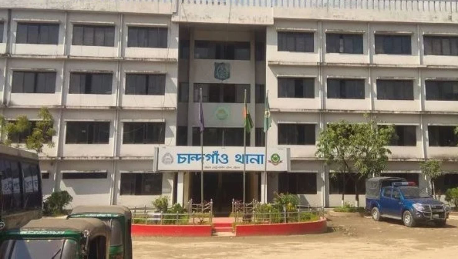 
মোবাইল নিয়ে বিরোধে ছুরিকাঘাতে যুবক খুন