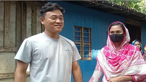 প্রেমের টানে মাদারীপুরে চীনা যুবক
