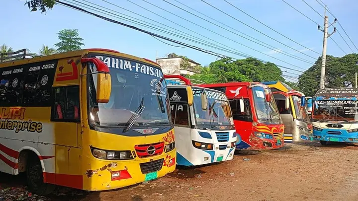 চুয়াডাঙ্গায় ১৭ ঘণ্টা পর বাস ধর্মঘট প্রত্যাহার