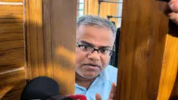 হাসপাতাল থেকে ফিরেই সিন্ডিকেট সভা ডাকলেন চুয়েট উপাচার্য