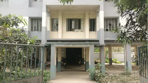  চৌহালী উপজেলার ইউনিয়ন স্বাস্থ্যকেন্দ্রগুলোর সেবা স্থবির