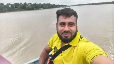 পদ্মা নদীতে ভ্রমণে গিয়ে নিখোঁজ ছাত্রদল নেতার লাশ উদ্ধার