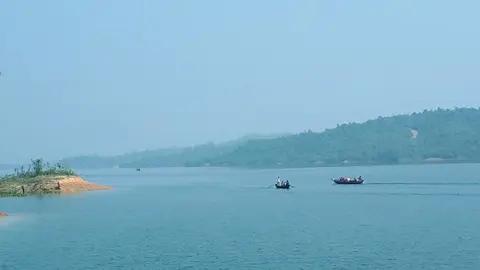 ছেড়ে দেওয়া হচ্ছে কাপ্তাই লেকের পানি, সামনে সংকটের আশঙ্কা