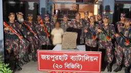 ভারতে পাচারের সময় ১ কোটি টাকার কষ্টিপাথর উদ্ধার, আটক ১
