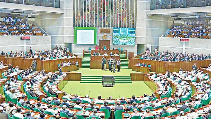 জাতীয় সংসদ: সংখ্যায় সচল, সংস্কারে স্থবির