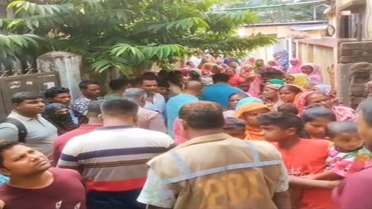 ছয়তলা ভবনের জানালা দিয়ে ‘পানি পানি’ বলে চিৎকার করছিল দুই শিশু