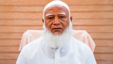 প্লট-শুল্কমুক্ত গাড়ি না নেওয়ার ঘোষণা দিয়ে সরকারি বাসা নেওয়ার বিষয়ে যা বললেন জামায়াত আমির