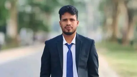 ছাত্রত্ব বাতিলের সুপারিশ রাকসু হল সংসদের জিএসের