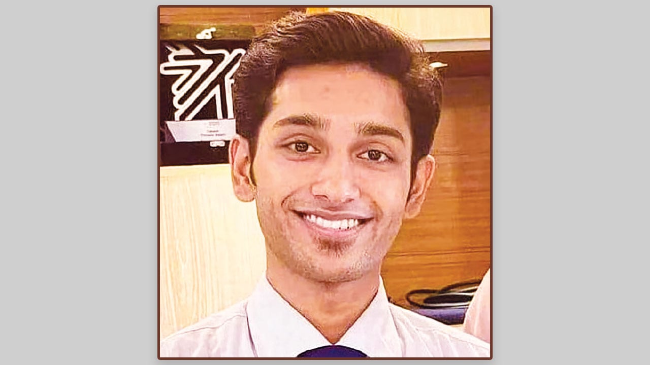 জুলাই গণহত্যার বিচার চান শহীদ ফাইয়াজের বাবা