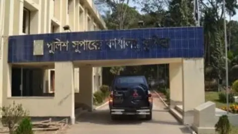 কুমিল্লায় ফের কিশোর গ্যাংবিরোধী অভিযানে আটক ৩৫৩ জন