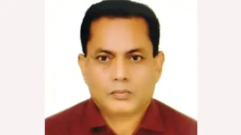 ১৫ বছর ধরে এক জেলাতেই এলজিইডি প্রকৌশলী রুহুল ইসলাম
