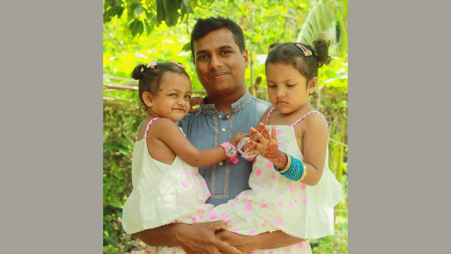 
ঝিনাইদহে বাসের চাপায় স্ত্রীসহ সেনাসদস্য নিহত
