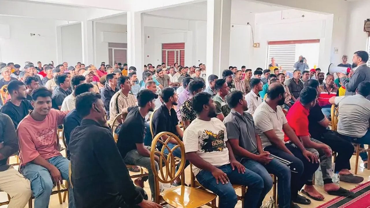কোনো পরিস্থিতিতে জীবনকে ঝুঁকির মধ্যে ফেলা উচিত নয়