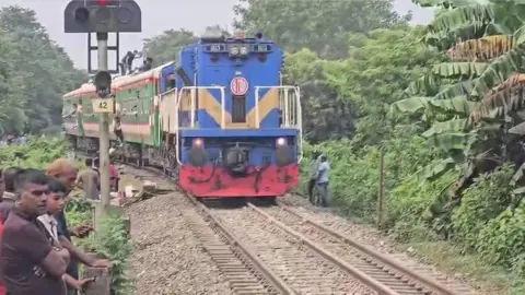 টাঙ্গাইলে ট্রেন লাইনচ্যুত, ৬ ঘণ্টা পর রেল যোগাযোগ স্বাভাবিক