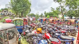 ডাম্পিংয়ে ৩৬ হাজার গাড়ি, বাড়ছে পুলিশের বোঝা