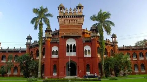 সাংবাদিকদের ওপর হামলার 
তদন্ত প্রতিবেদন জমা হয়নি
পাঁচ মাসেও 