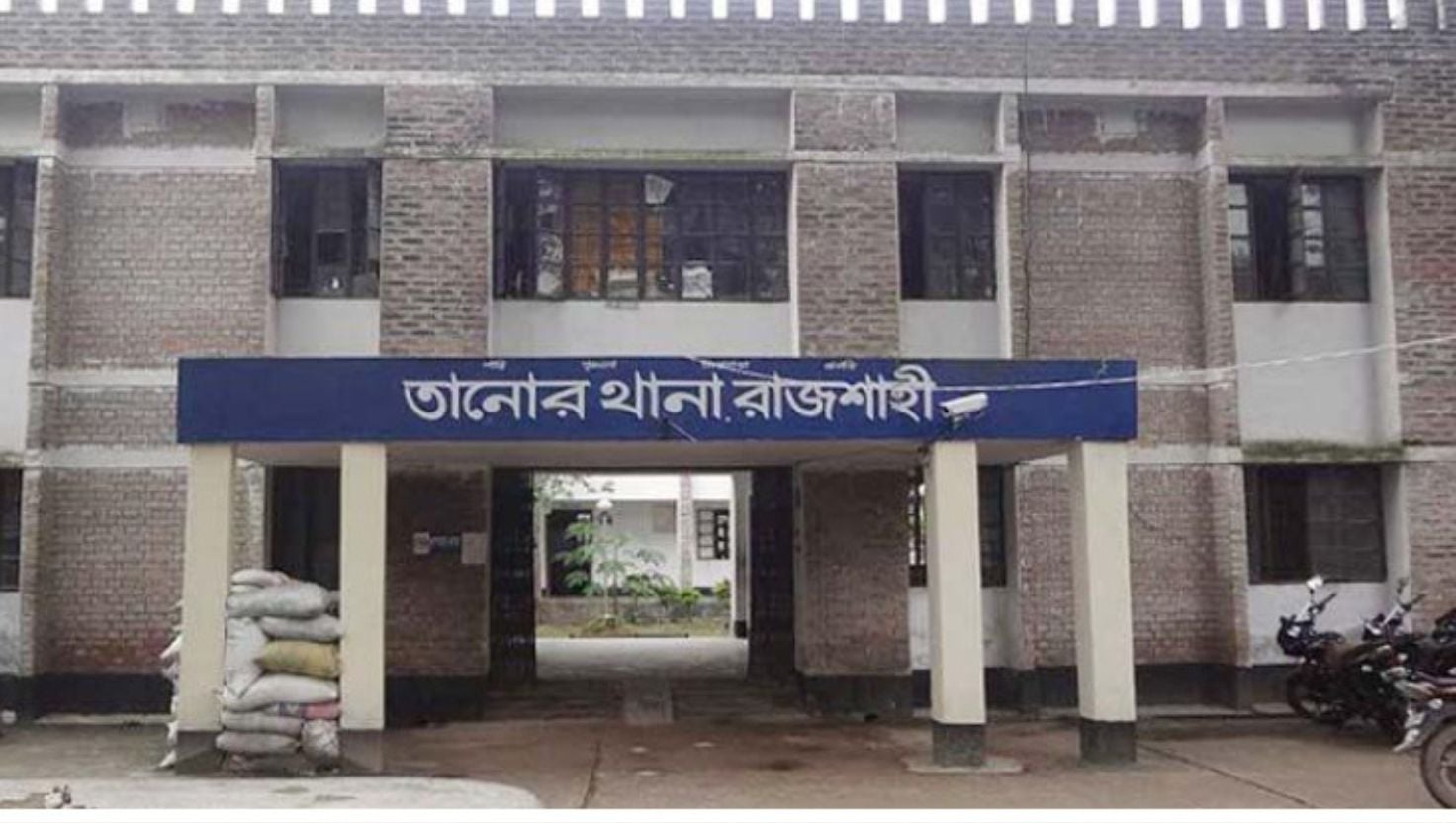 তানোরে বাড়ির পাশের পুকুরে পড়ে শিশুর মৃত্যু