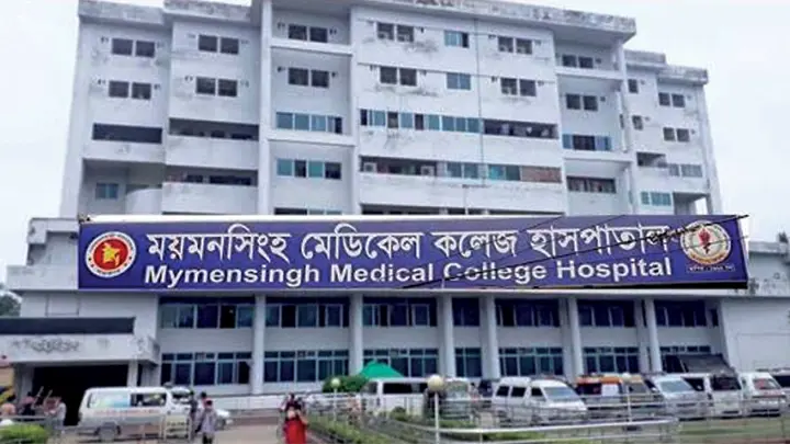 তালাবদ্ধ সিঁড়ি ও অচল লিফটে বিপাকে হাজারো রোগী