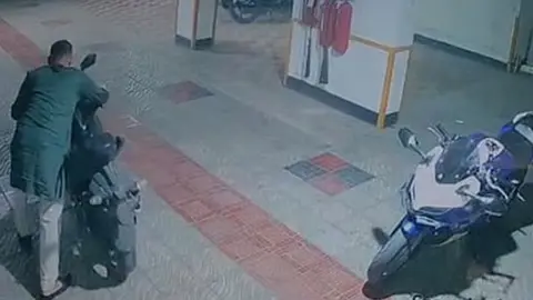 তাহসিফ সাউরির মোটরসাইকেল উদ্ধারের দাবি পিবিআইয়ের