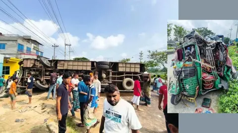 ত্রিশালে বাসের ধাক্কায় দুই অটোরিকশা যাত্রী নিহত