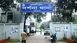 
৪৯৪ বস্তা ভুট্টা নিয়ে ট্রাকচালক উধাও, থানায় অভিযোগ 