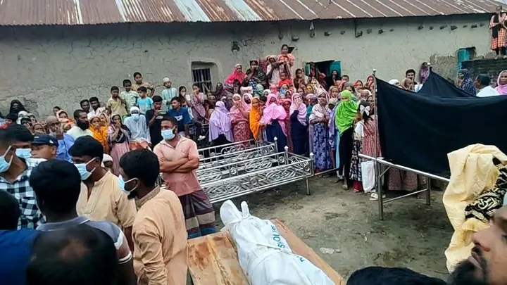 আশুলিয়ায় এক পরিবারের তিনজনের লাশ উদ্ধার
