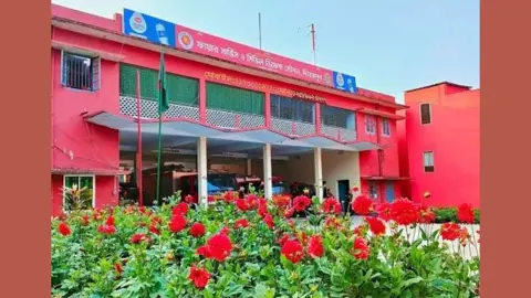 পুনর্ভবা নদীতে নৌকা ডুবে কৃষকের মৃত্যু