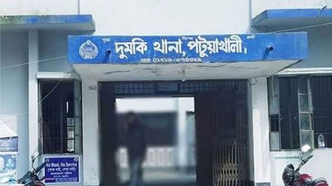 মসজিদের কক্ষ থেকে মুয়াজ্জিনের লাশ উদ্ধার
