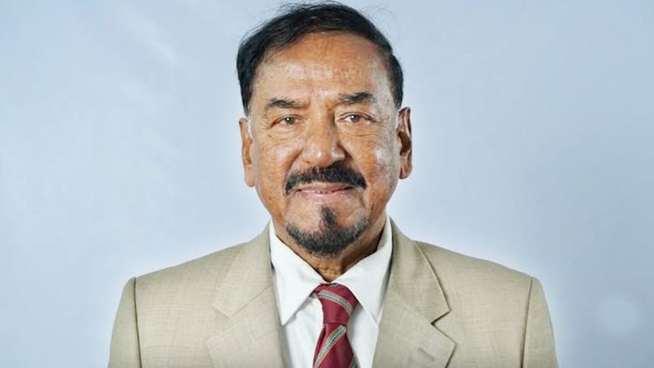 দেশে ফিরেছেন স্পিকার হাফিজ উদ্দিন আহমদ