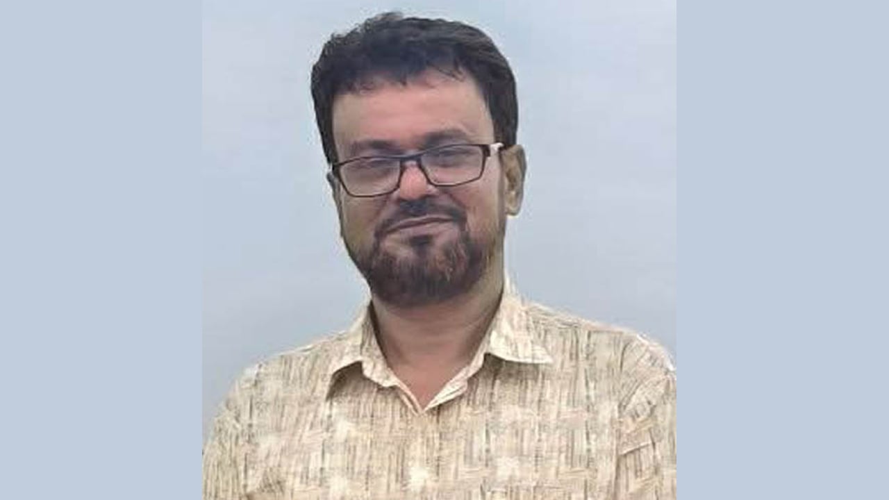 ধুনটে ডিবি পরিচয়ে শিক্ষকের কাছে চাঁদা দাবি
