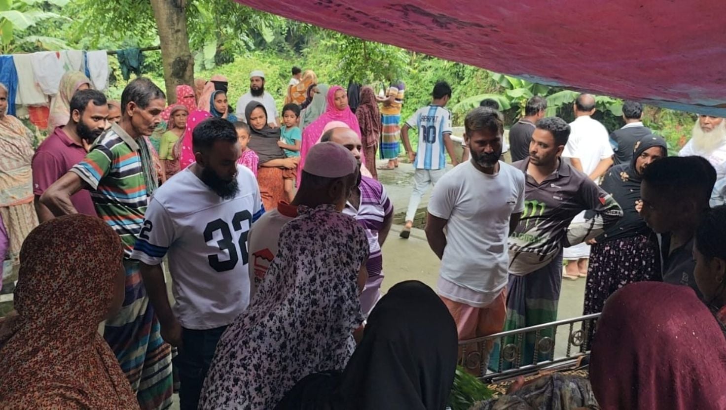 ধামরাইয়ে ড্রাম ট্রাকের চাপায় দুই স্কুলছাত্র নিহত, আহত ১