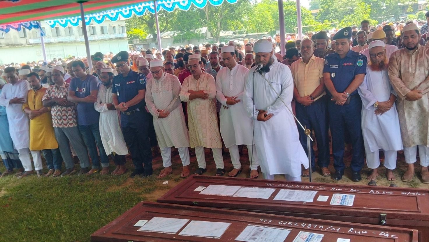 সৌদি আরবে অগ্নিকাণ্ডে নিহতদের আত্রাইয়ে জানাজা অনুষ্ঠিত