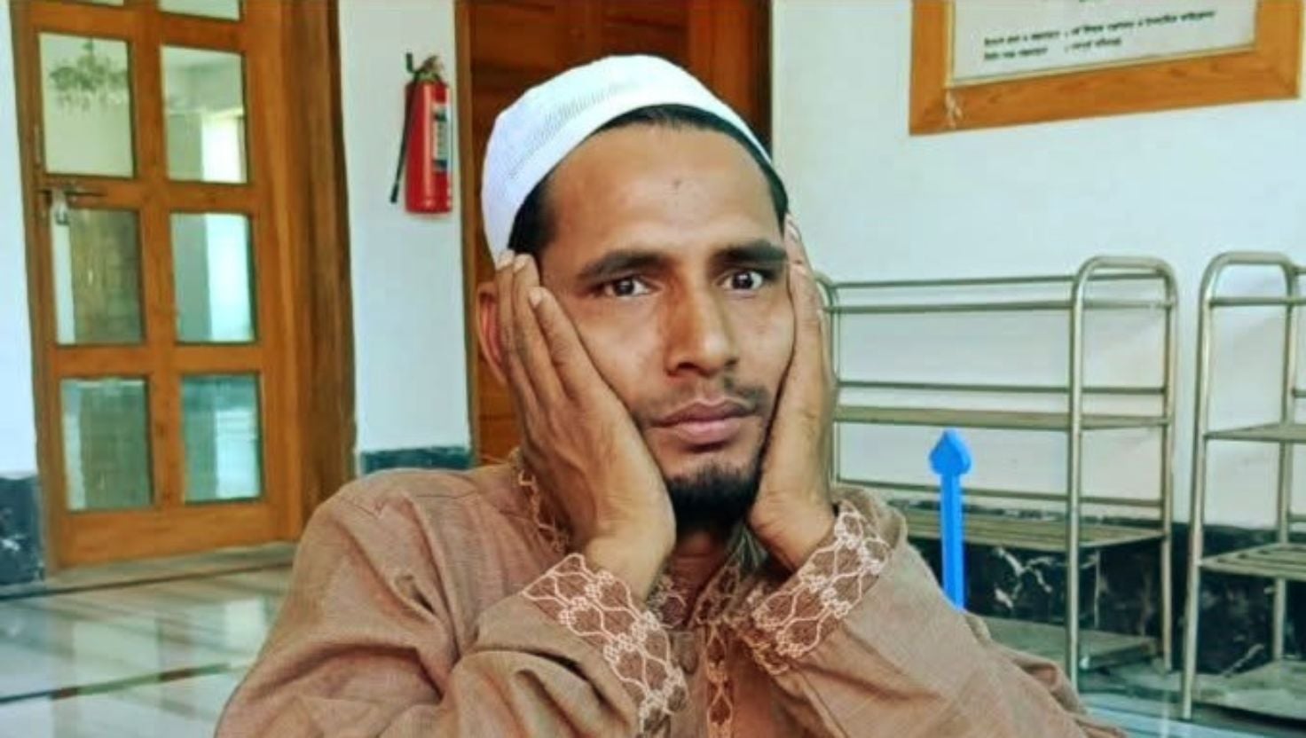  ইসলাম ধর্ম গ্রহণের নামে মসজিদে প্রতারণা 