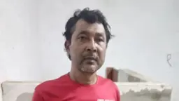 নবীজিকে নিয়ে কটূক্তির অভিযোগে যুবককে পুলিশে দিল জনতা