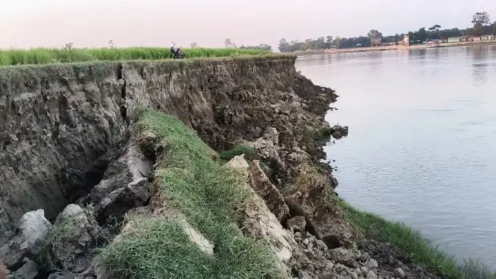 ৫৭৩ কোটি টাকার কুশিয়ারা ডাইক: তবুও থামছে না নদীভাঙন
