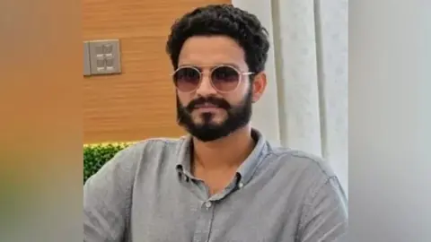 নাটোরে শাকিল হত্যা, আটক আরো দুজনকে 
ডিবি হেফাজতে জিজ্ঞাসাবাদ