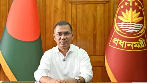 নিউইয়র্কে প্রধানমন্ত্রীর সফরসঙ্গী হচ্ছেন ৩৫ জন