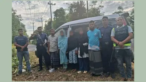 লামায় নিখোঁজ তিন স্কুলছাত্রী চট্টগ্রাম থেকে উদ্ধার