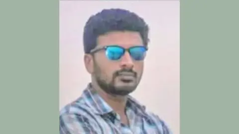 বাকেরগঞ্জে ভ্যানচালককে নৃশংসভাবে হত্যা