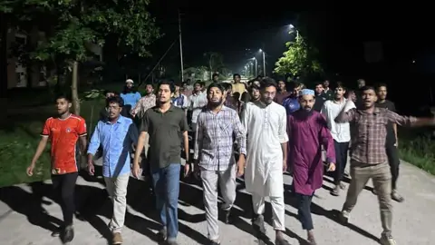 সরকারি চাকরিতে ভাইভায় নম্বর বাড়ানোর প্রতিবাদে নোবিপ্রবিতে বিক্ষোভ 