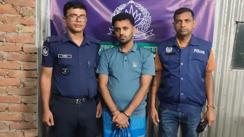 নোয়াখালীতে মাদকবিরোধী অভিযান, গ্রেপ্তার ১৩
