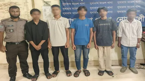 নোয়াখালীতে ফের কিশোর গ্যাংবিরোধী অভিযান, আটক ৪৬
