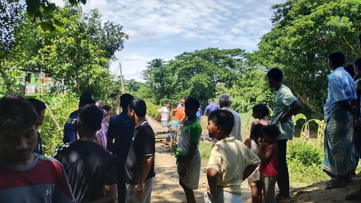 পটিয়ায় খাল থেকে অজ্ঞাত যুবকের লাশ উদ্ধার