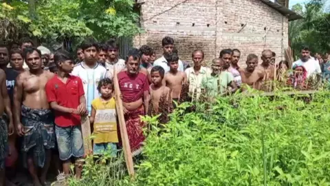 গোপালগঞ্জে বৃদ্ধার লাশ উদ্ধার