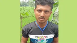ফ্যামিলি কার্ড দেওয়ার নামে টাকা আদায়, যুবক গ্রেপ্তার