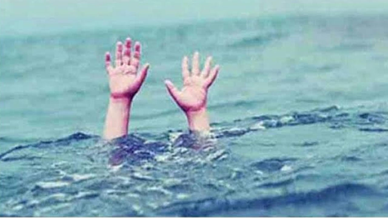 পানিতে ডুবে যমজ দুই বোনের মৃত্যু