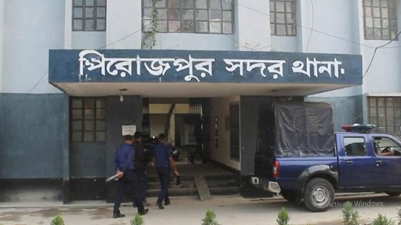পিরোজপুরে কুয়েত প্রবাসীর বাড়িতে ডাকাতি
