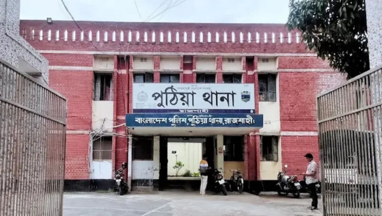 বানেশ্বরে ড্রামট্রাকের ধাক্কায় প্রাণ গেল ভ্যানচালকের, আরেক যুবক হাসপাতালে 